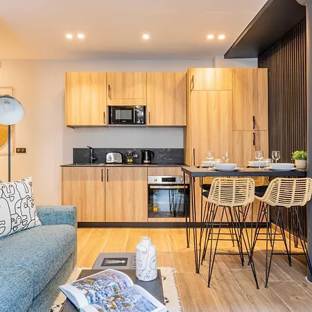 Charming - 2br-6p - Gare Du Nord Apartment